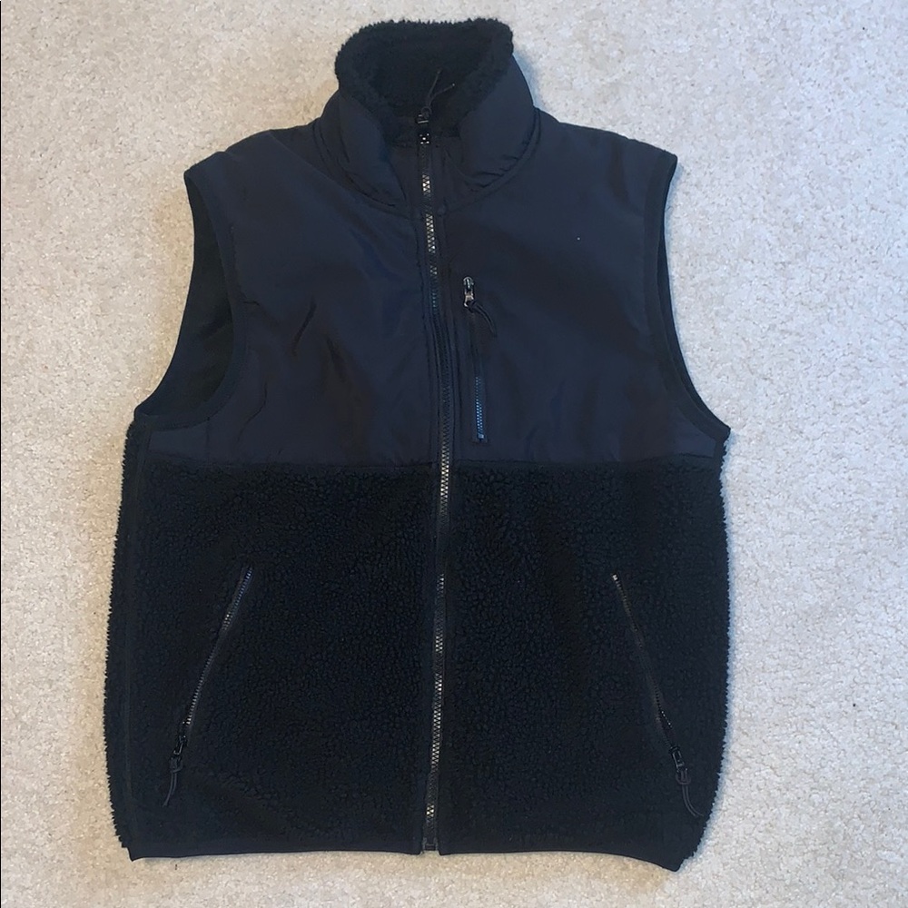 Men's Black Fleece Vest